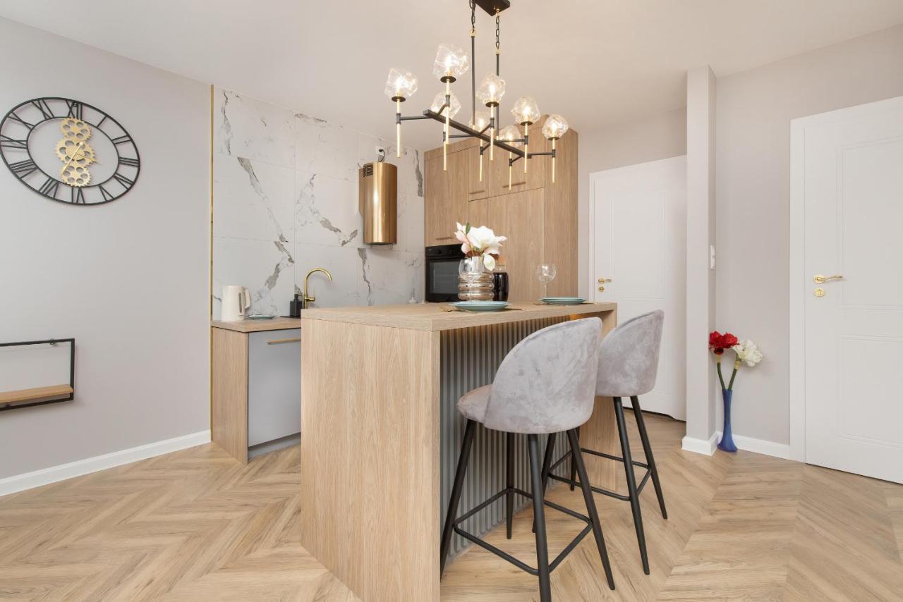 Studios Starowiejska Letnica By Renters กดัญสก์ ภายนอก รูปภาพ
