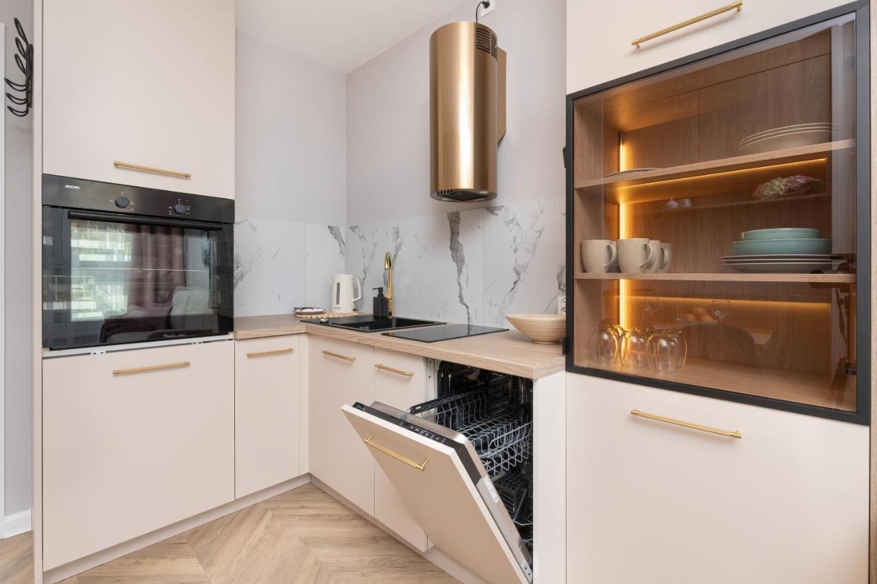 Studios Starowiejska Letnica By Renters กดัญสก์ ภายนอก รูปภาพ